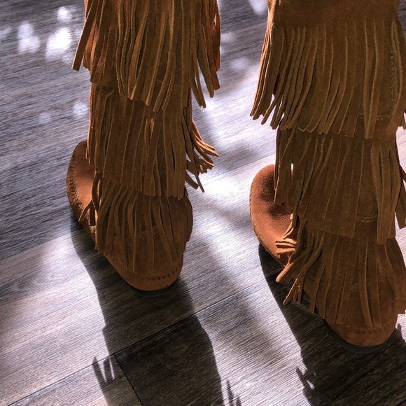 Boots - Picture 3 of 5